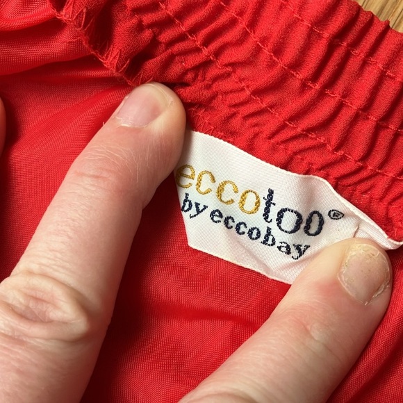 Vintage vibrant red lined skirt aprox size 1X - Picture 2 of 5